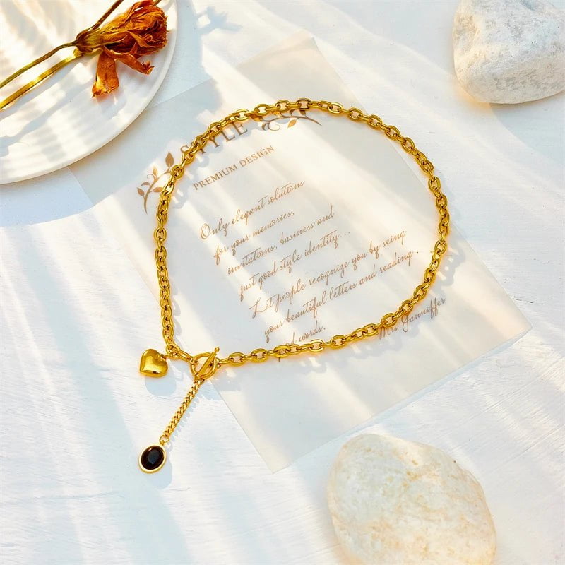 Heart Black Stone Pendant Necklace N1931