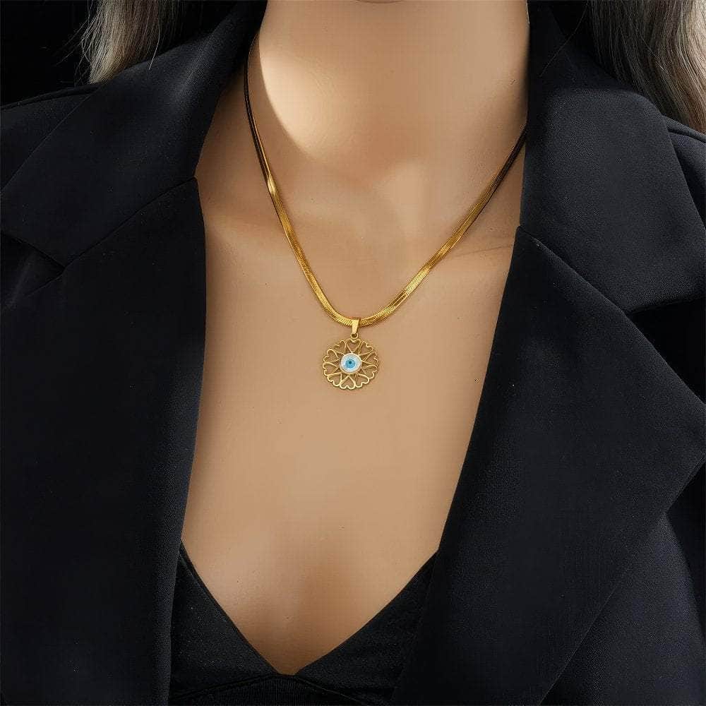 Heart Eye Shape Pendant Necklace N1908