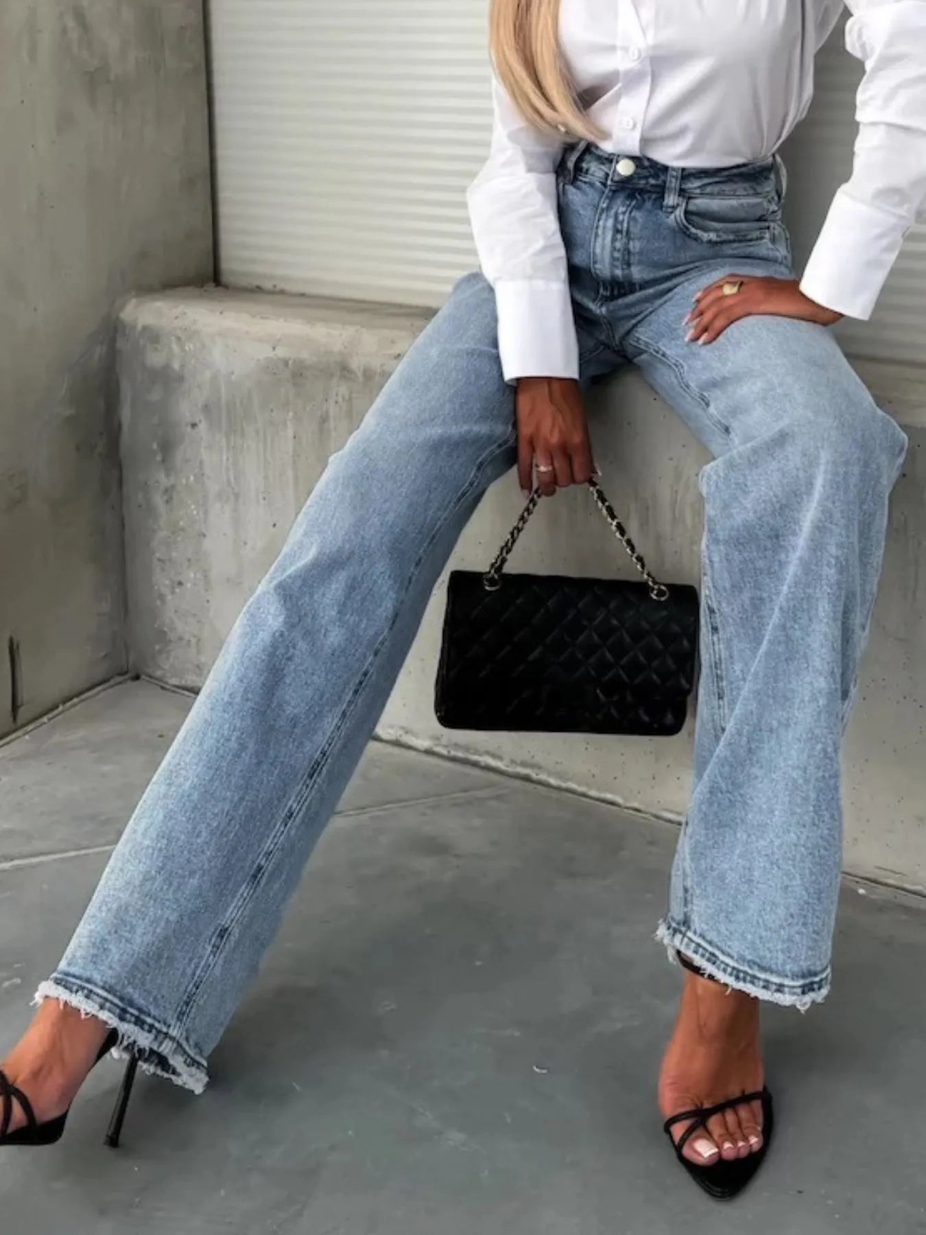 High-Waist Wash Raw Hem Jeans