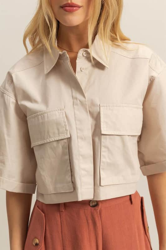 HYFVE Front Pockets Poplin Collared Neck Crop Shirt