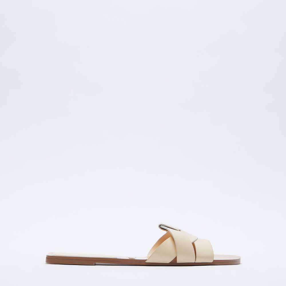 Interlocked Rhinestone Decorated Slip-on Flat Mules EU 34 / Beige