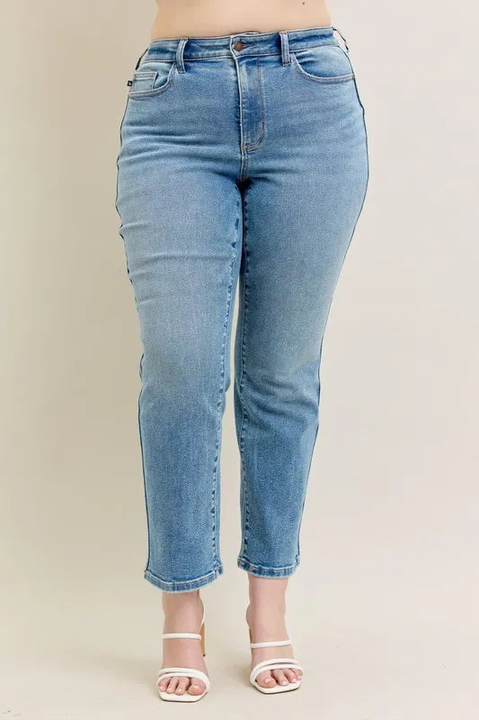 Judy Blue Full Size Hw Vintage Straight Jeans Plus Size