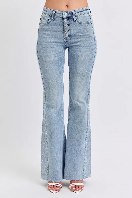 Judy Blue Full Size Mid Rise Rhinestone Side Panel Detail Flare Jeans Plus Size LT / 0(24)