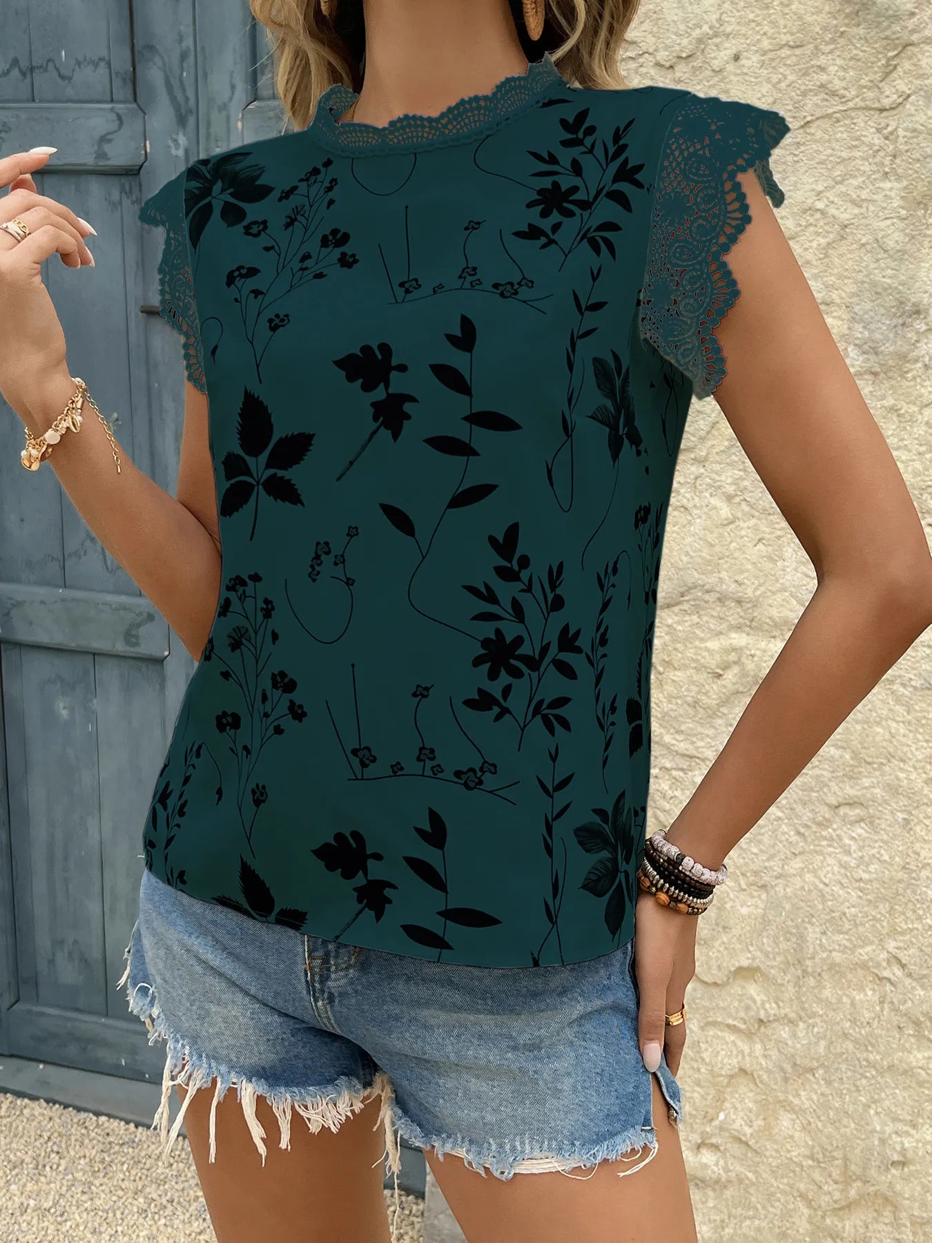 Lace Trim Sleeveless Blouse Green / S