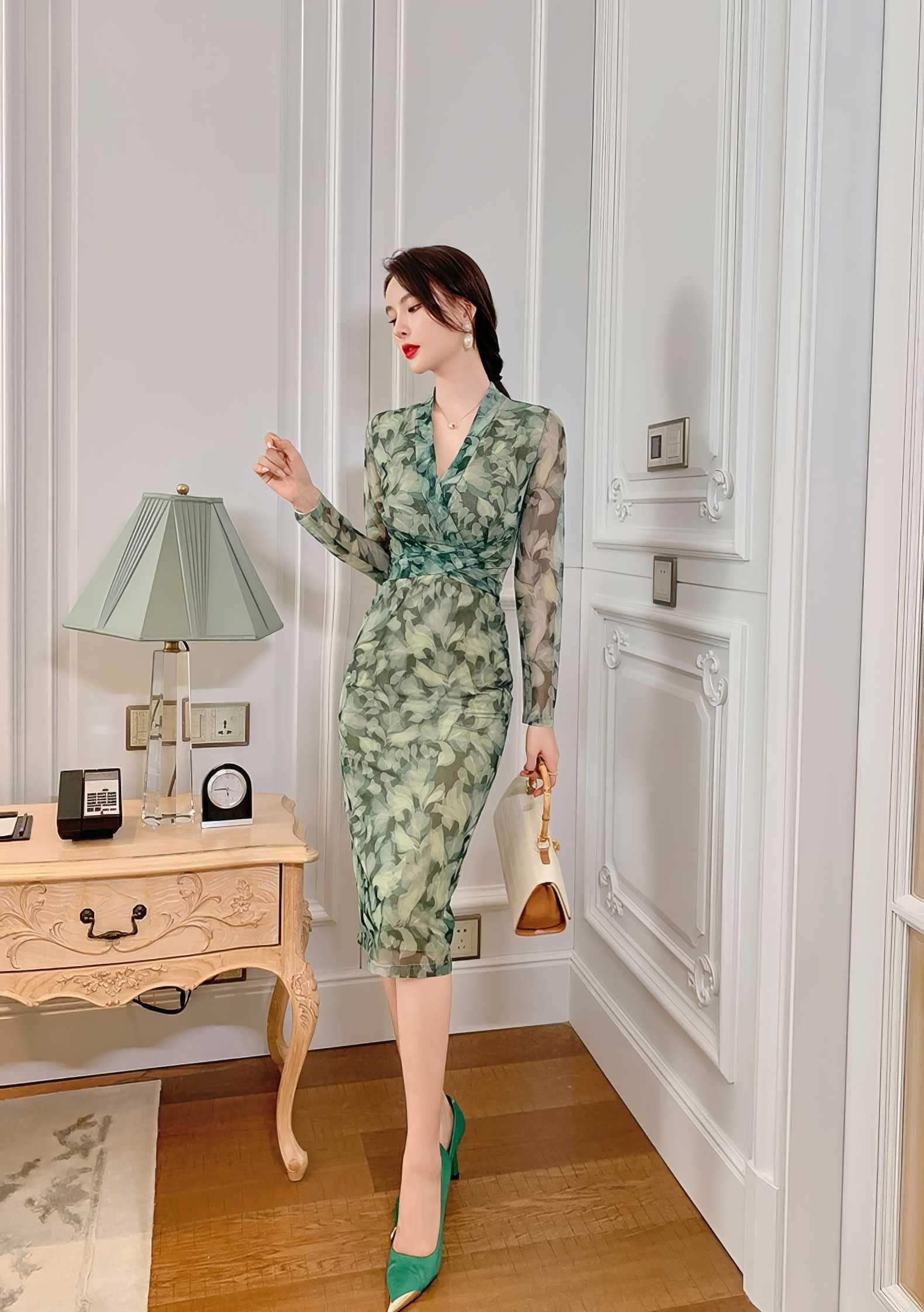 Longsleeve Wrapped Floral Midi Dress