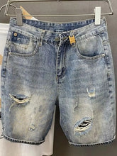 Men's Distressed Denim Shorts Light Blue / 28