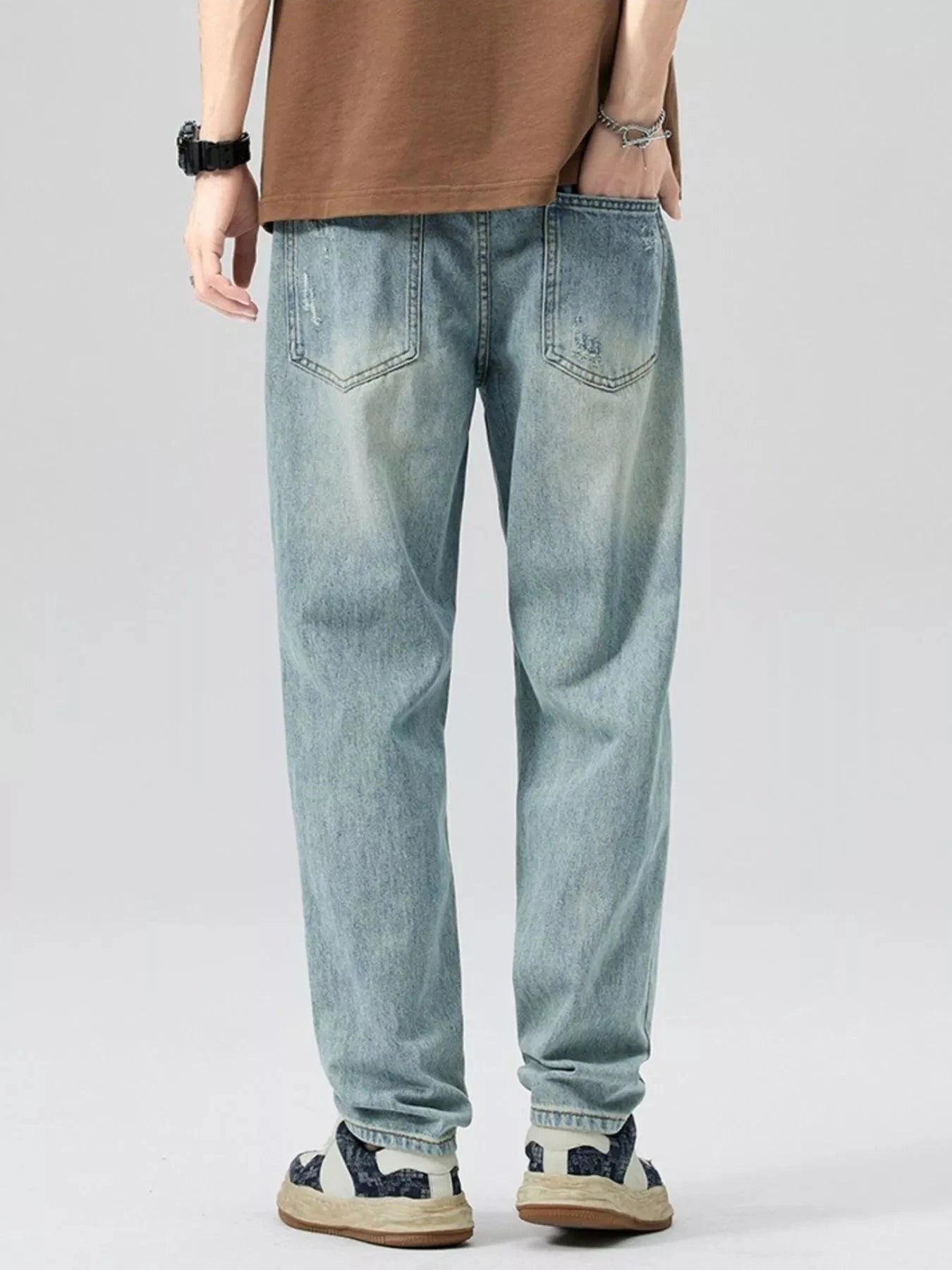 Men's Distressed Relaxed Fit Jeans