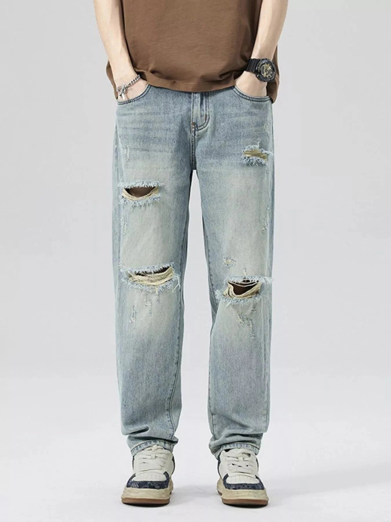 Men's Distressed Relaxed Fit Jeans