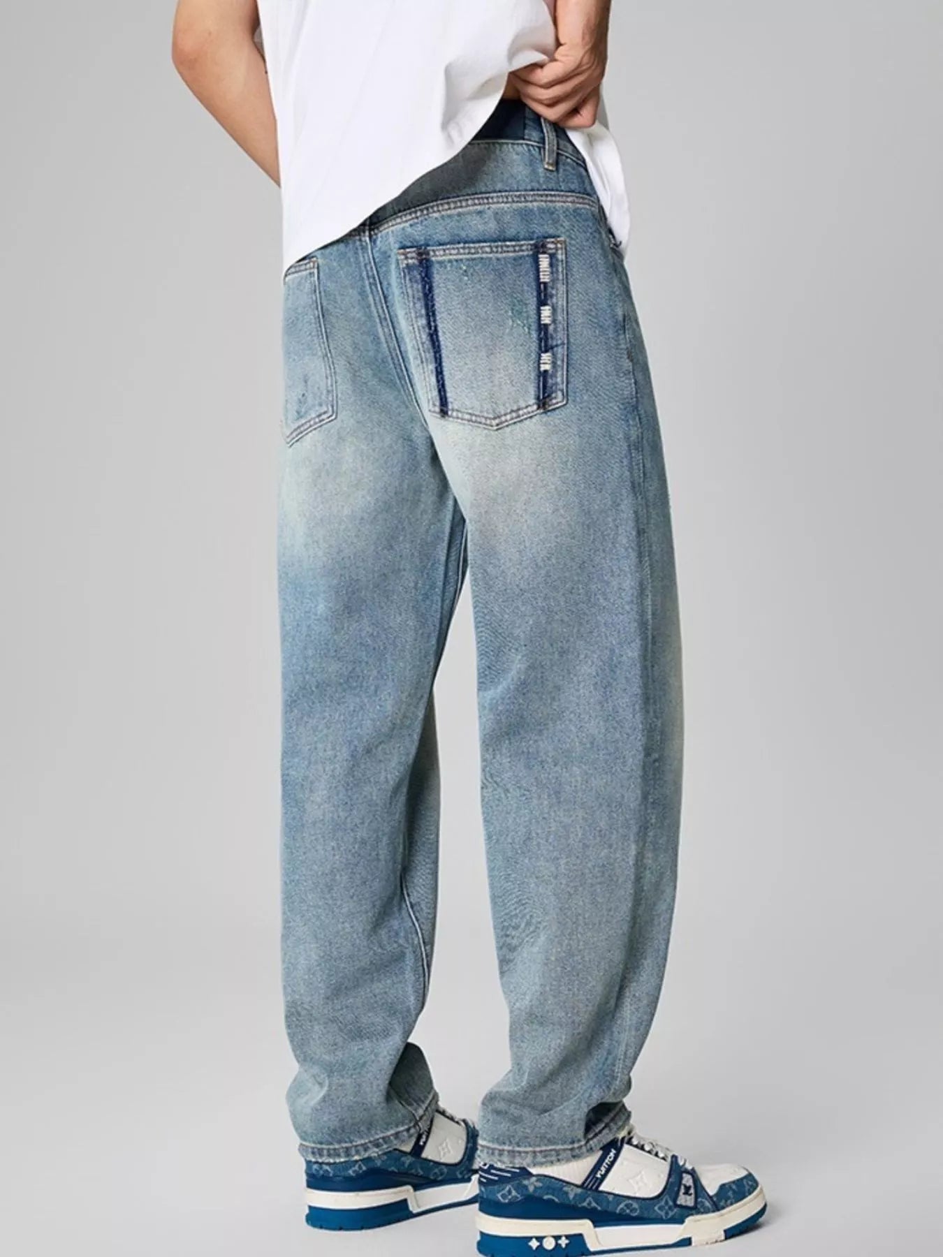 Men's Distressed Relaxed Fit Jeans