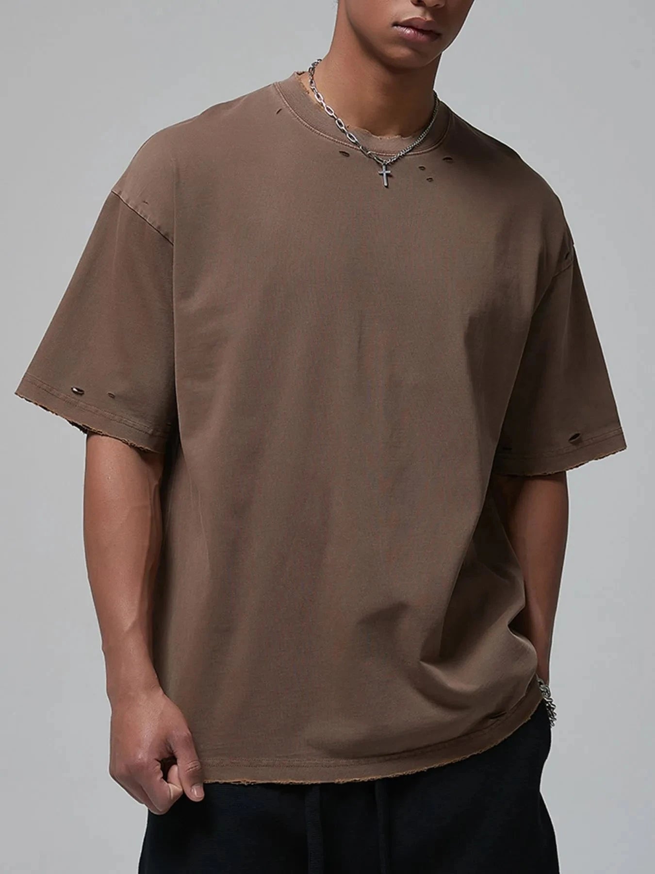 Men's Distressed Round Neck Short Sleeve T-Shirt Destroyed Brown / S
