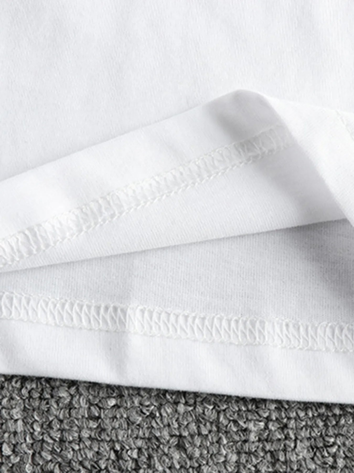 Men's Graphic Round Neck Short Sleeve T-Shirt