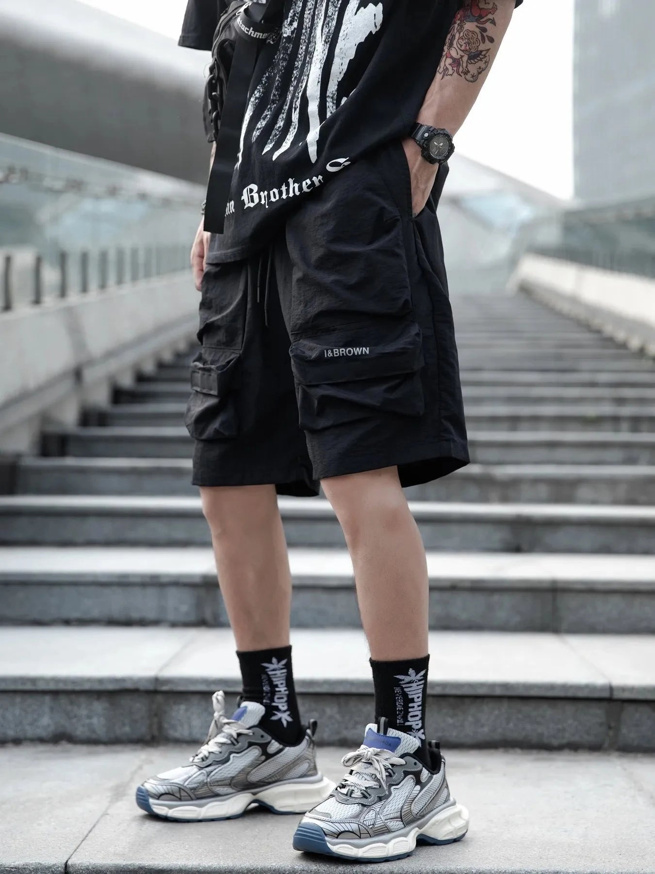 Men's Loose Fit Cargo Shorts