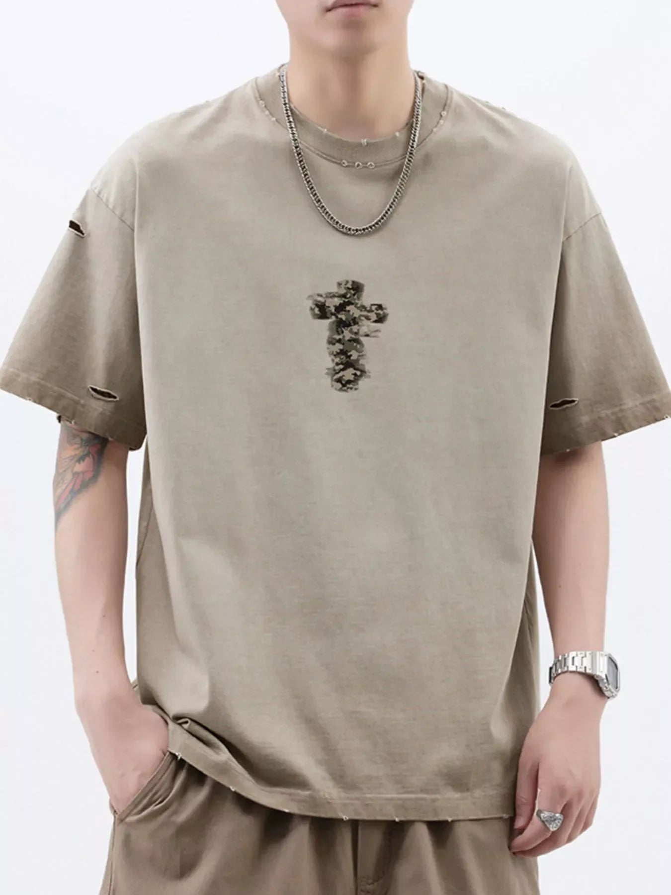 Men's Plus Size Distressed Camo Cross Graphic T-Shirt Milk Tea Coffee / M