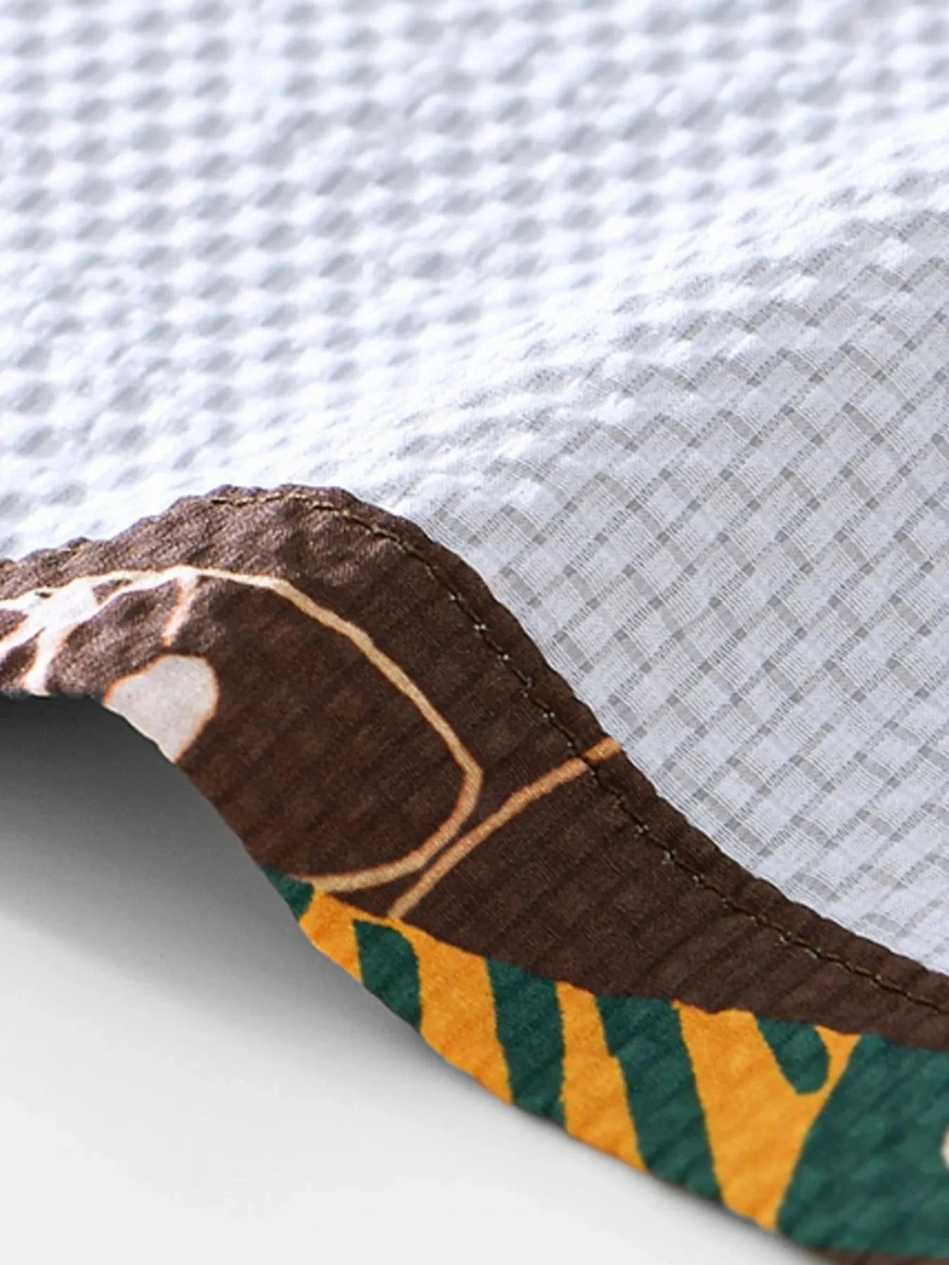 Men's Printed Button Up Short Sleeve Shirt