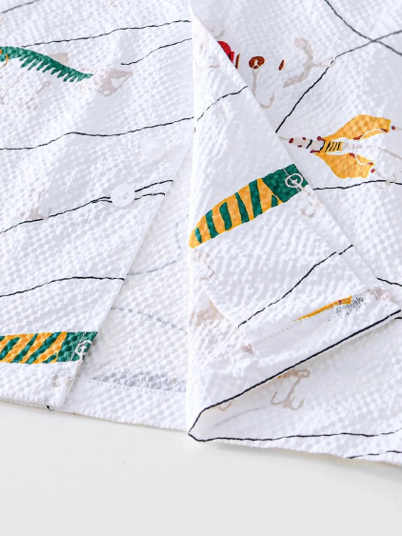 Men's Printed Button Up Short Sleeve Shirt