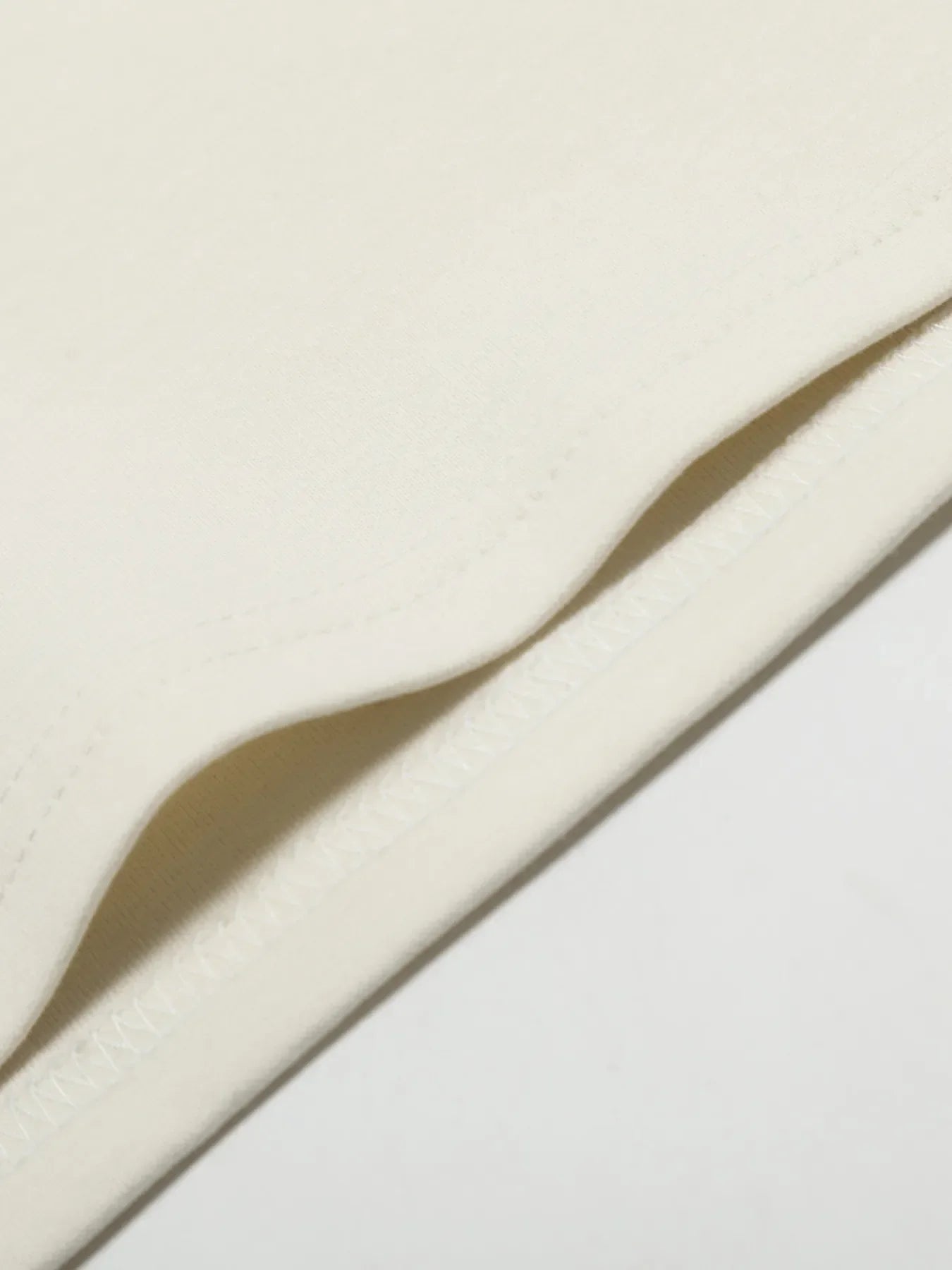 Men's Round Neck Graphic Plaid Long Sleeve T-Shirt