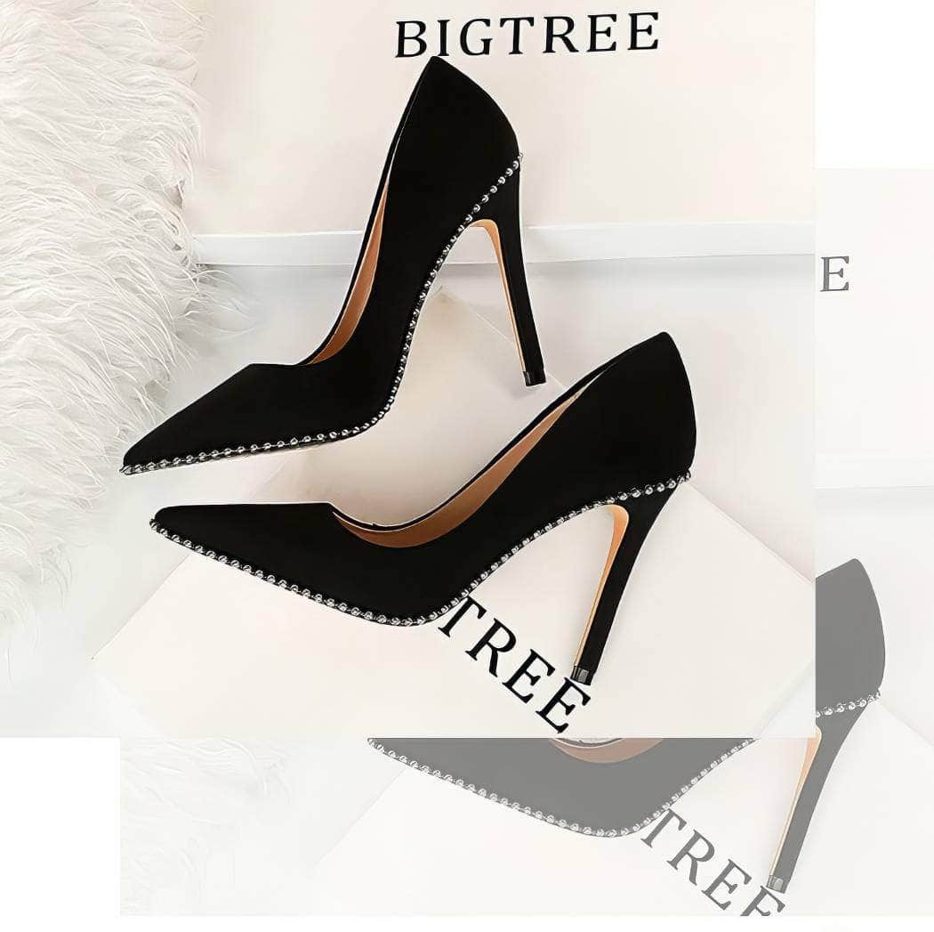 Metallic Balls Detailed Suede Pumps