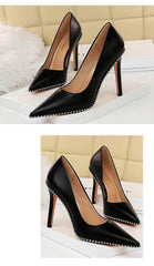 Metallic Bead Detailed Court Stilettos