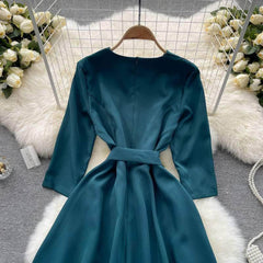 Mid-Sleeve Floral Embroidered Vintage Midi Dress