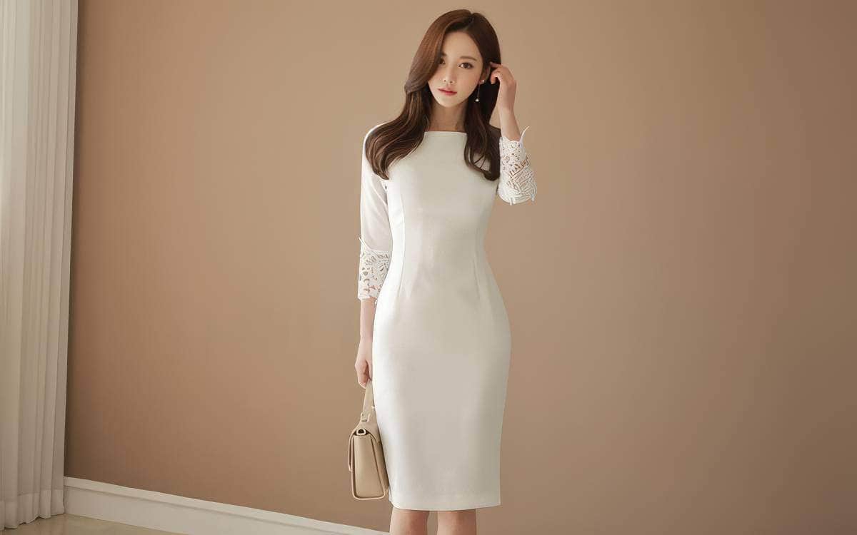 Mosaic Lace-Embellished Sleeves Midi Dress