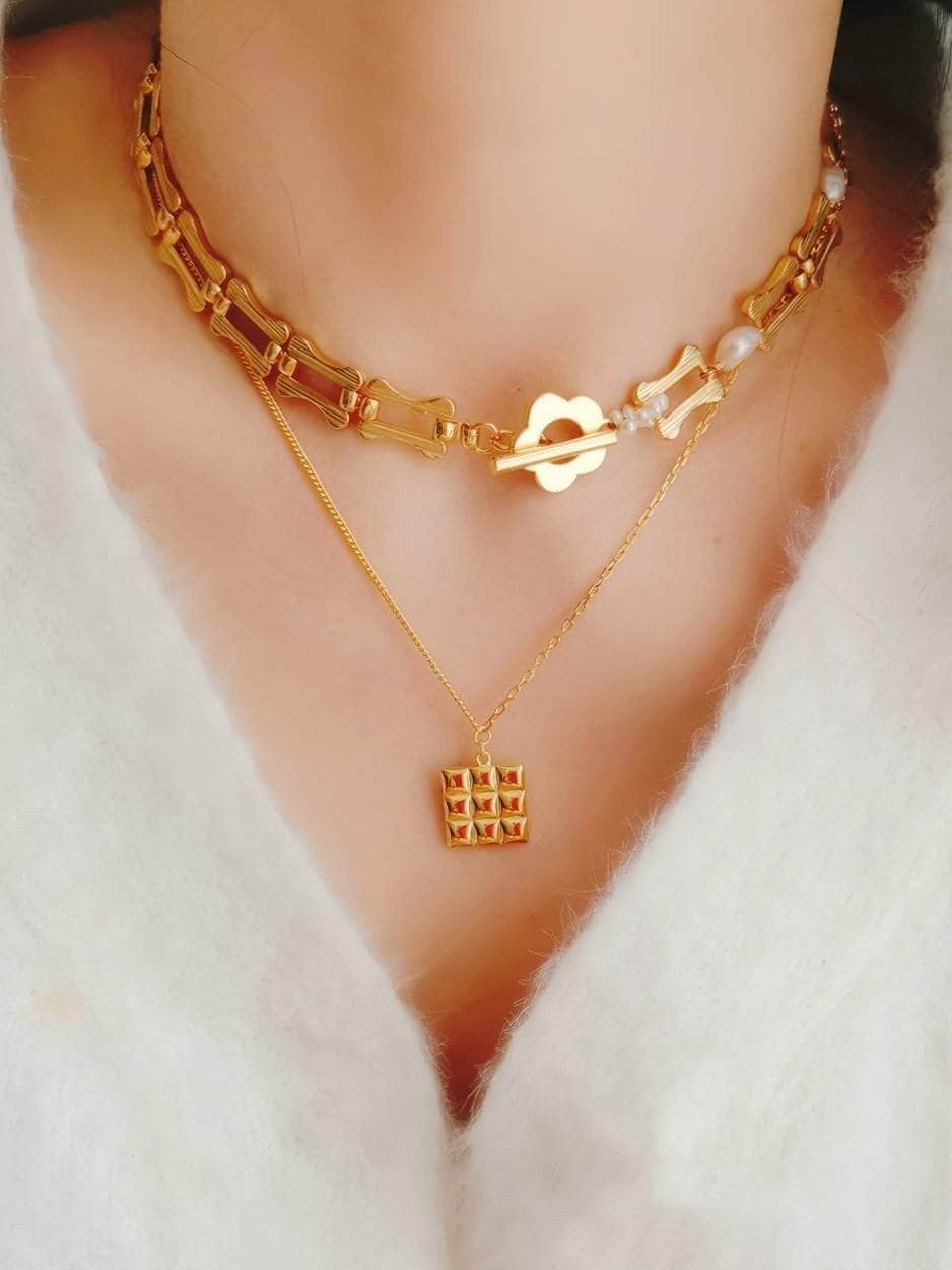 Orchid Charm Pearl Accented Floral Deco Necklace Gold / Necklace