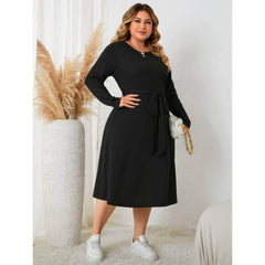 Plus Size Round Neck Belted Maxi Dress