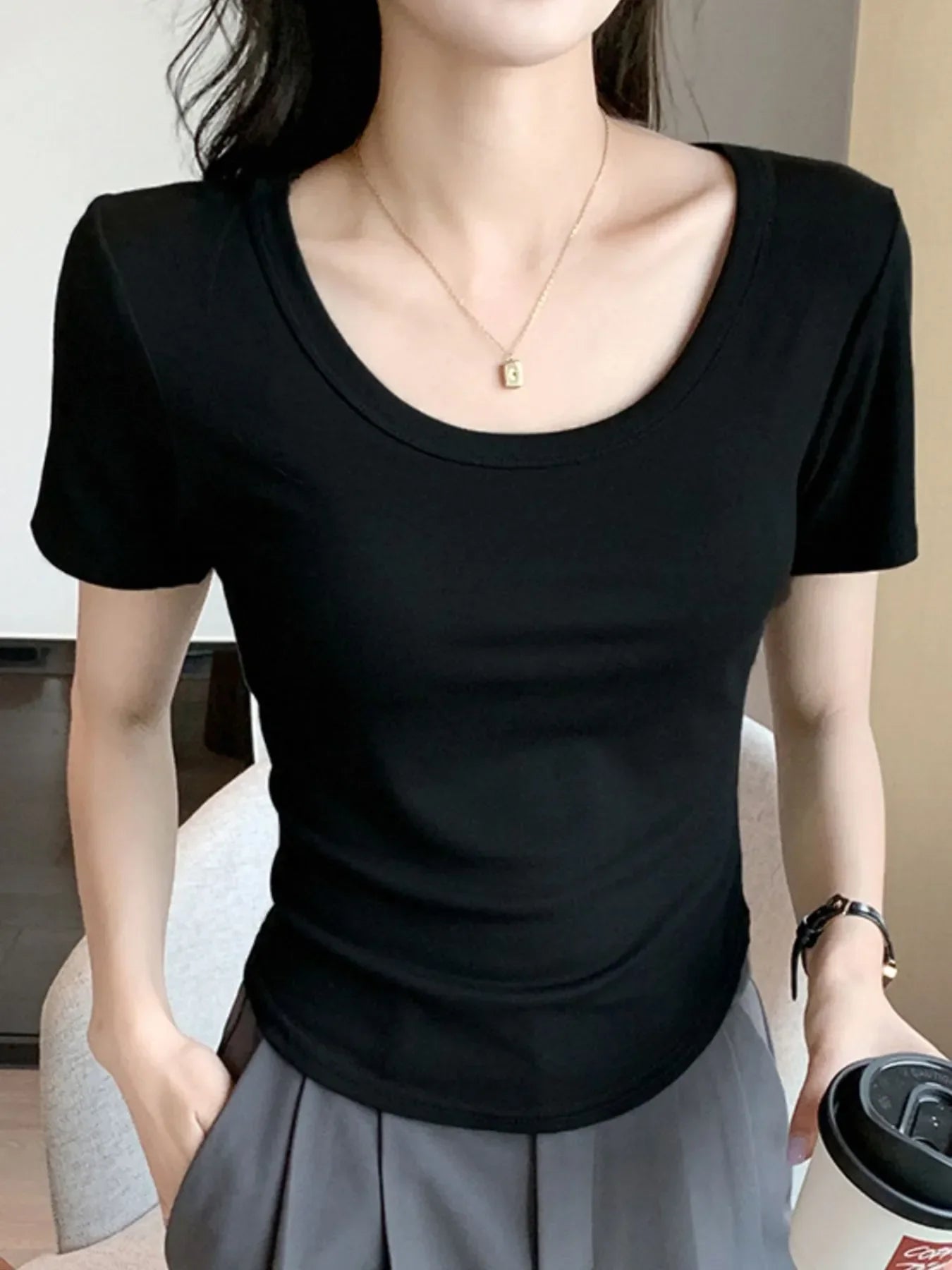 Plus Size Round Neck Short Sleeve T-Shirt Black / M