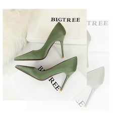 Pointy Ruched Detailed Stiletto Heels