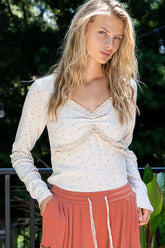 POL Floral V-Neck Long Sleeve T-Shirt Cream / S