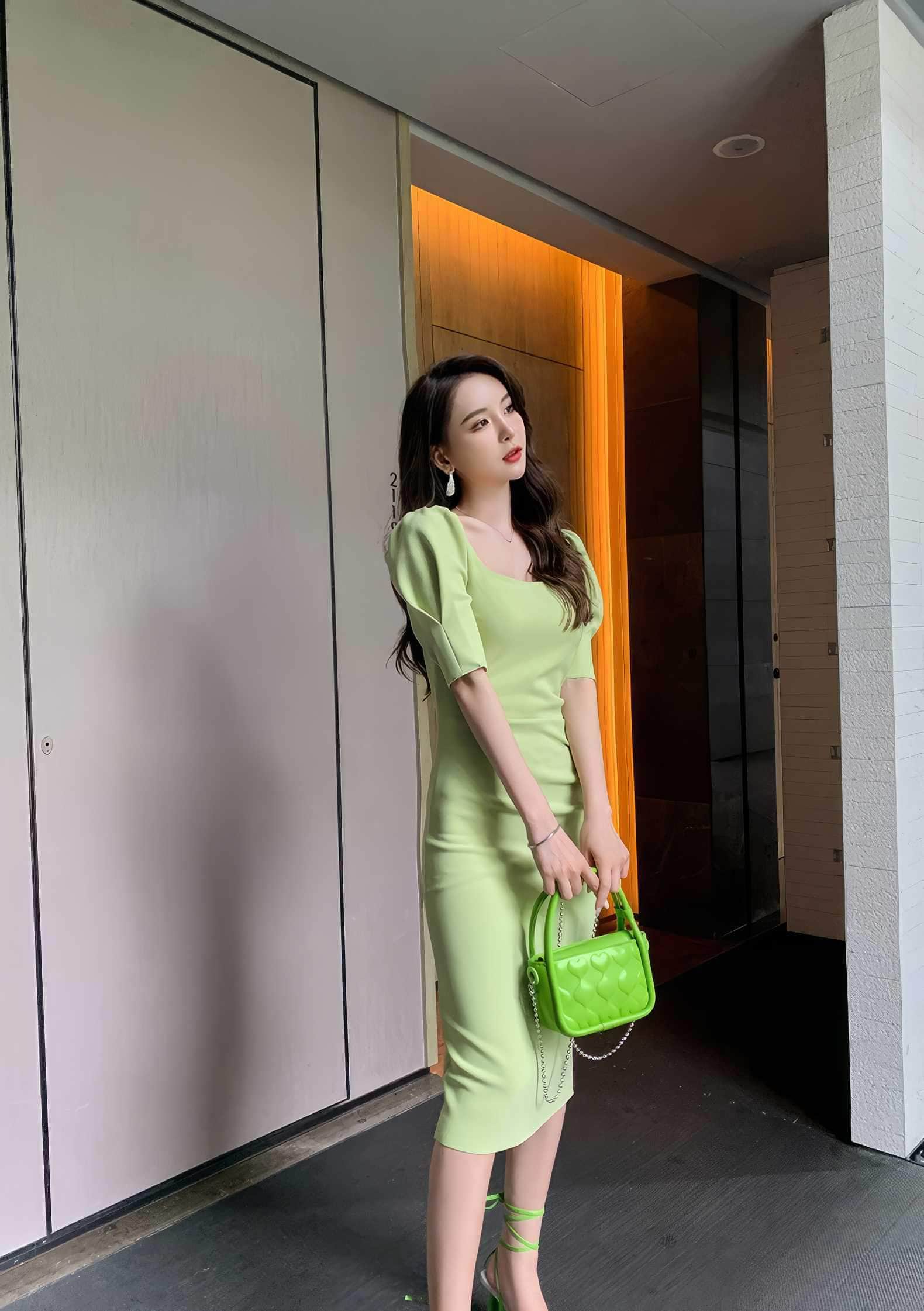 Puff Sleeve Pleated Midi Cocktail Dress