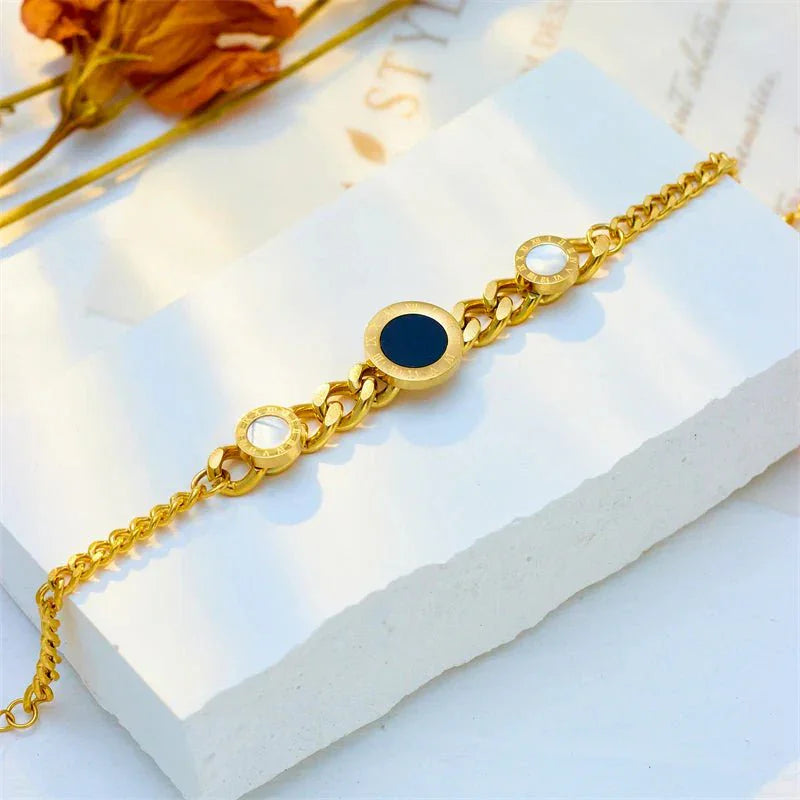 Round Roman Numerals Charm Bracelet B891