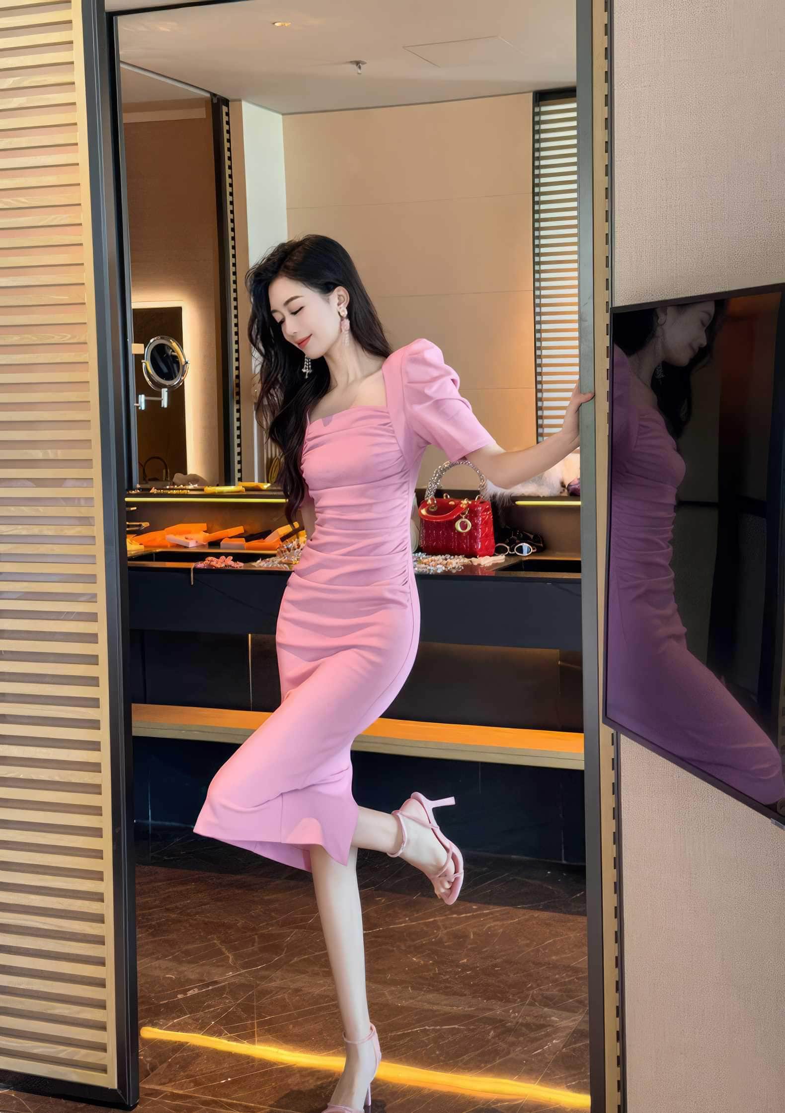Ruched Puff Sleeves Midi Dress