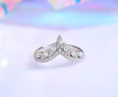 S925 Sterling Silver Curved V-Shape Lab Diamond Band Ring