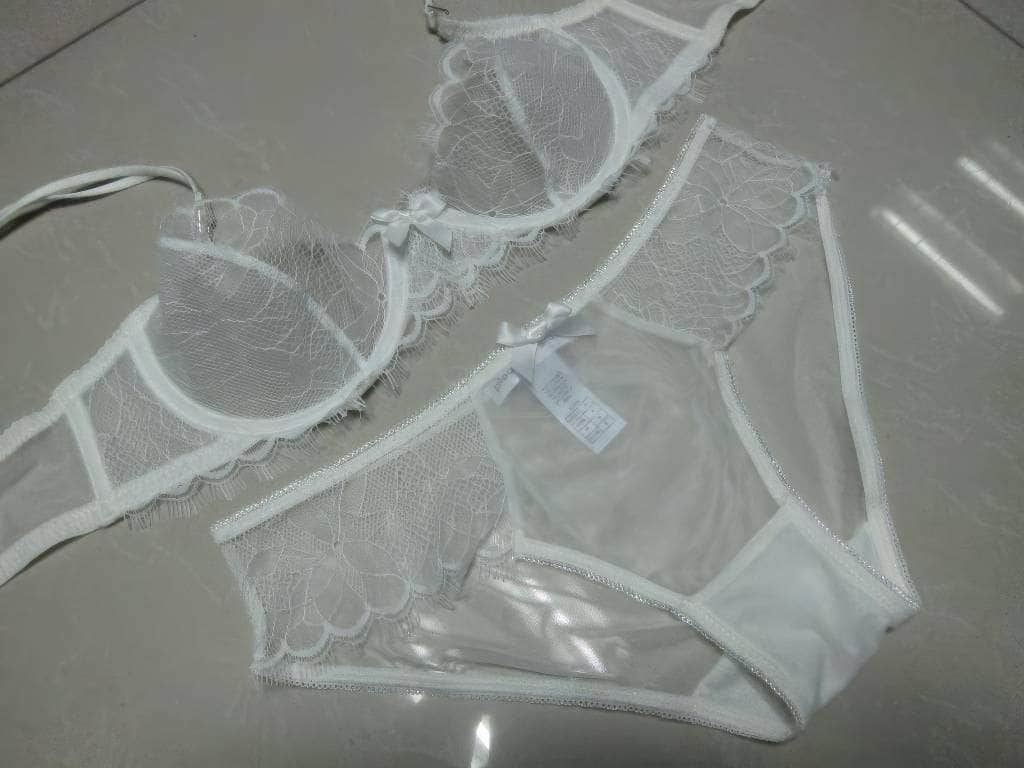 Scalloped Trimmed Floral Mesh Double Strap Panty Set