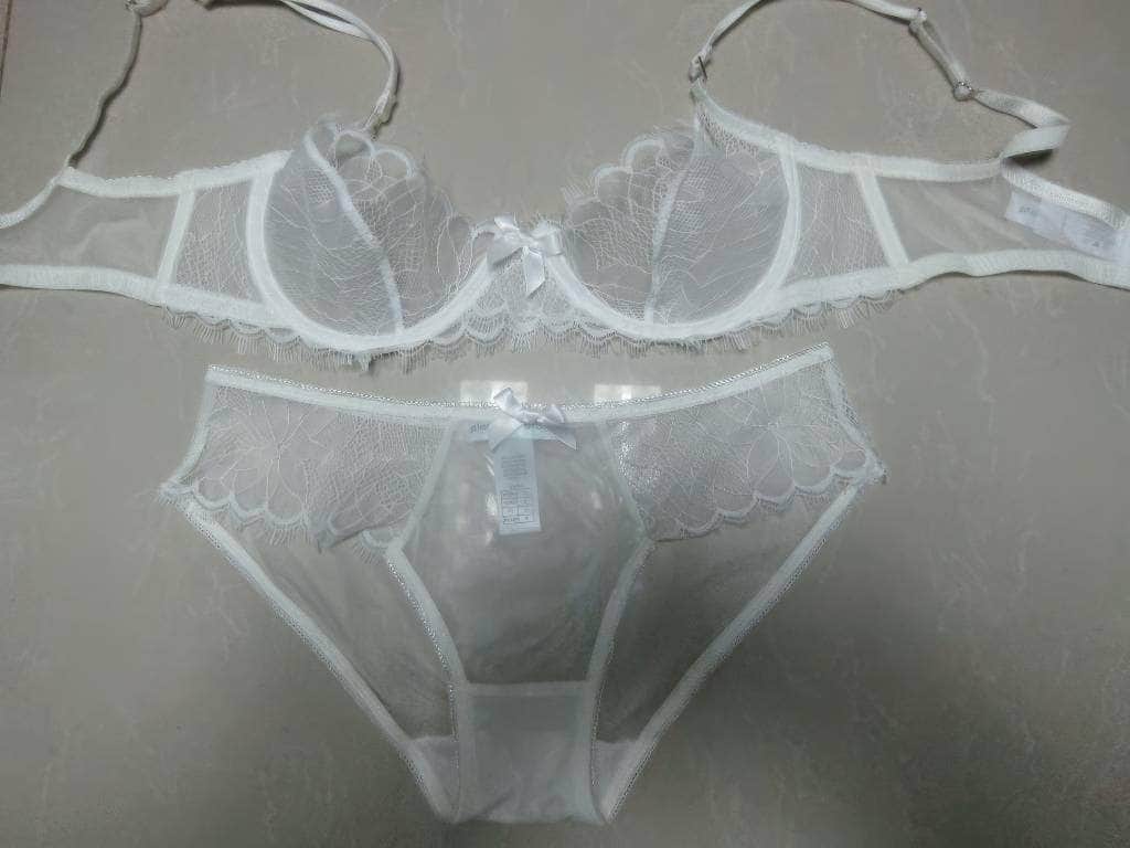 Scalloped Trimmed Floral Mesh Double Strap Panty Set