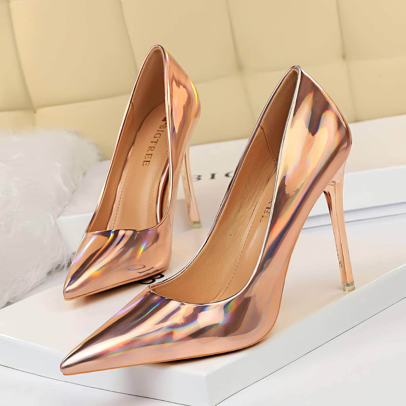 Shimmery Holographic Stiletto Pump Heels EU 33 / LightSalmon / 10.5CM