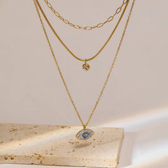 Sky Blue Eyes Zircon Crystal Pendant Necklace N099