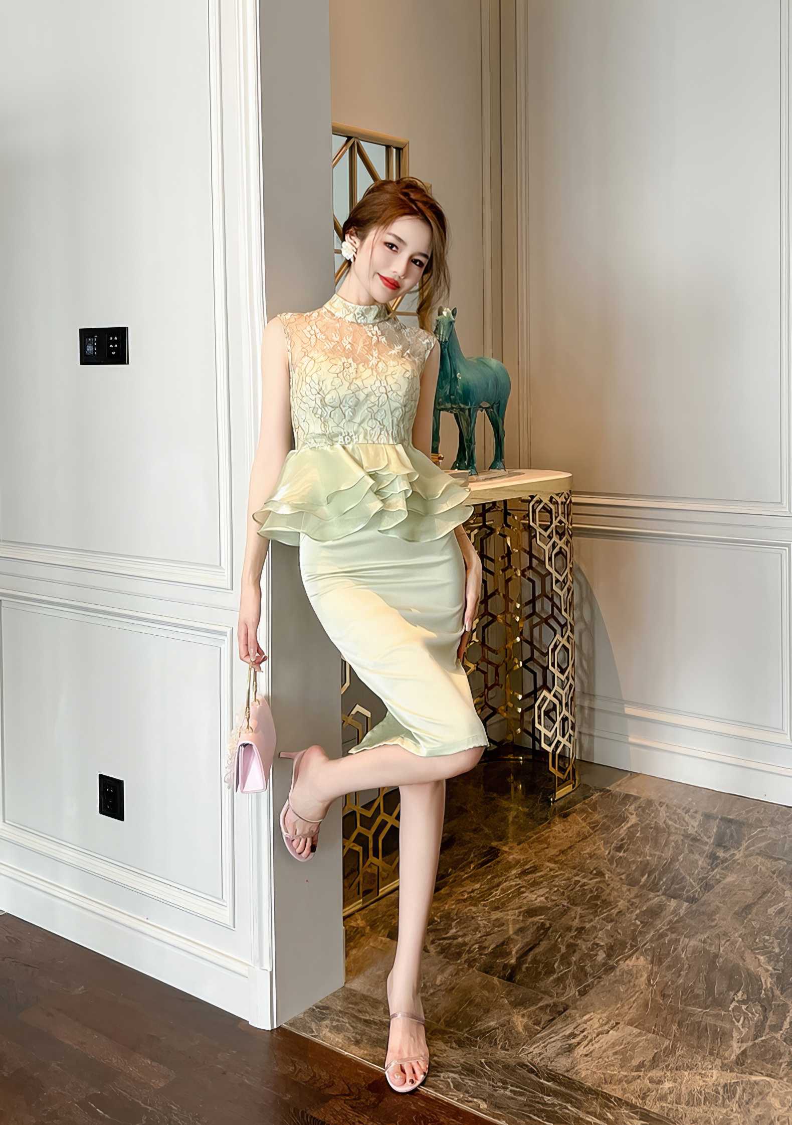 Sleeveless Halter Neck Ruffled Peplum Dress
