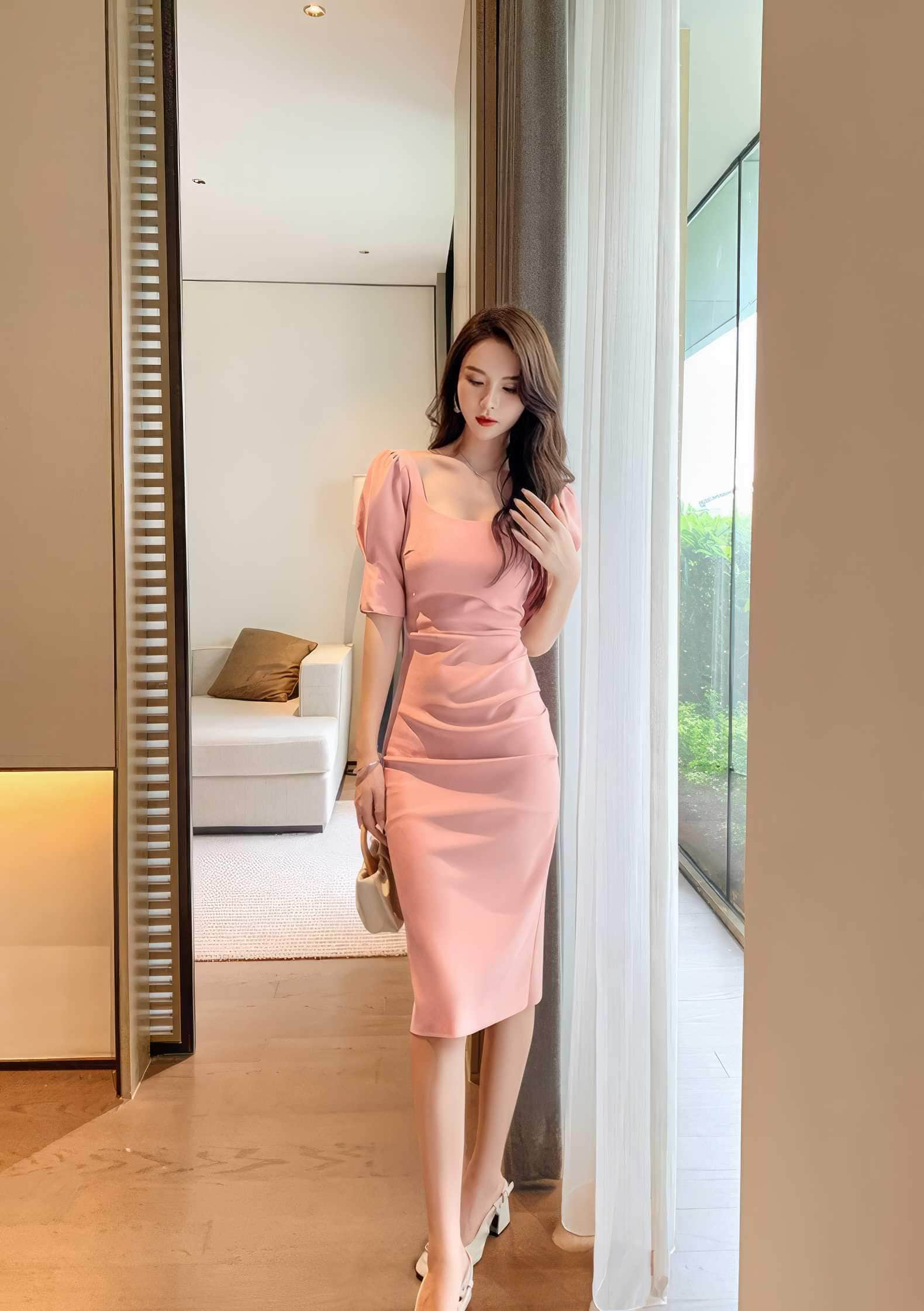 Slimfit Puff Sleeves Cocktail Midi Dress