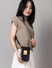 Small Pink Crossbody Bag with Unique Clock Face Clasp