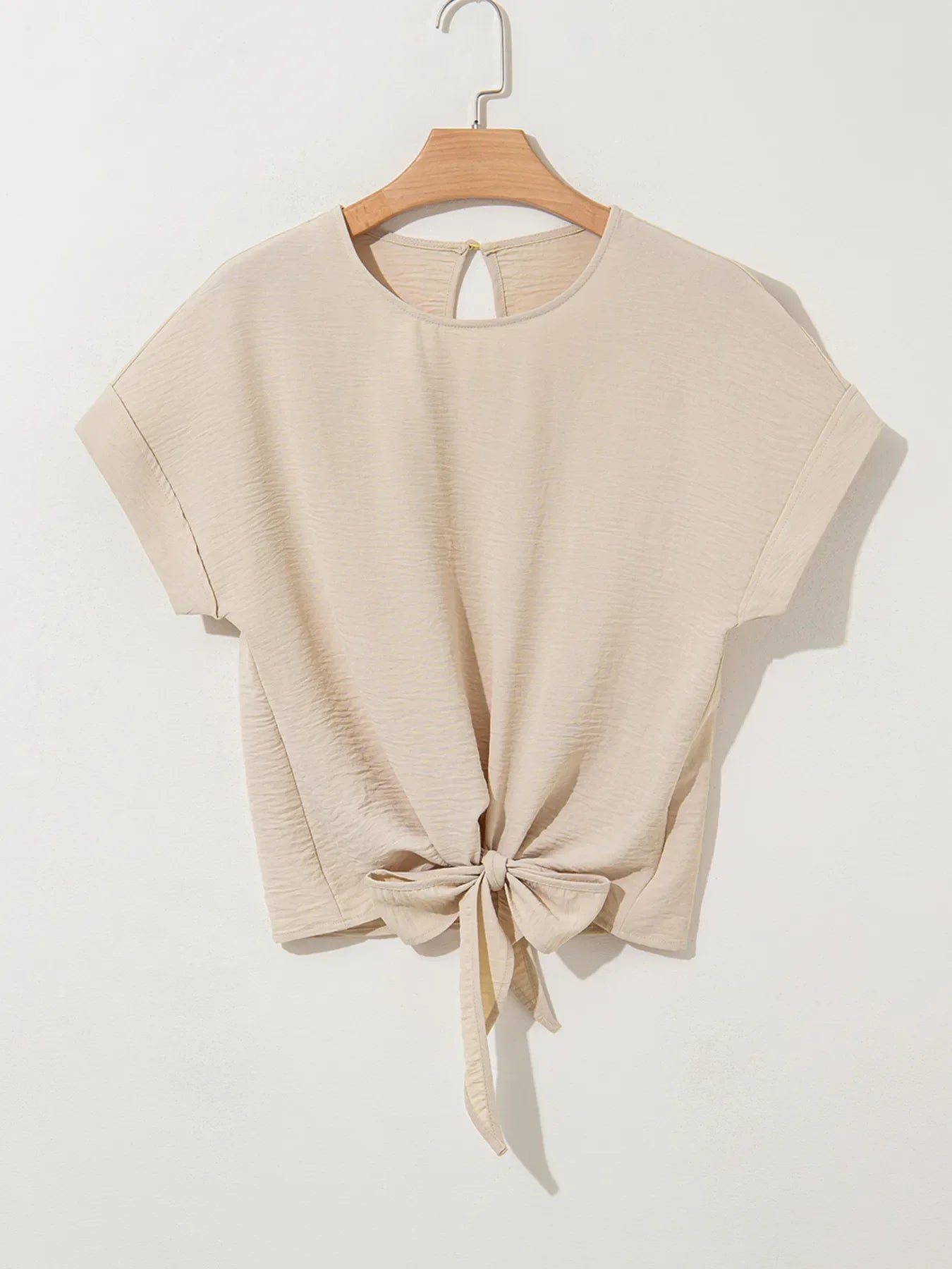 Solid Color Knotted Hem Short Sleeve Blouse