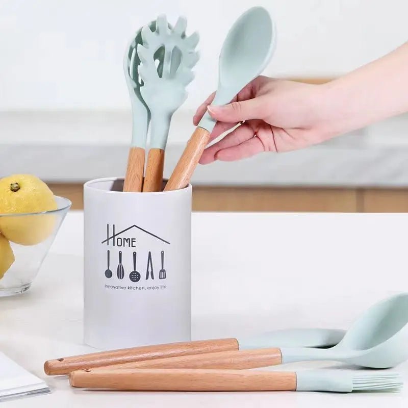 Stainless steel kitchen utensil holder: organizer for cutlery