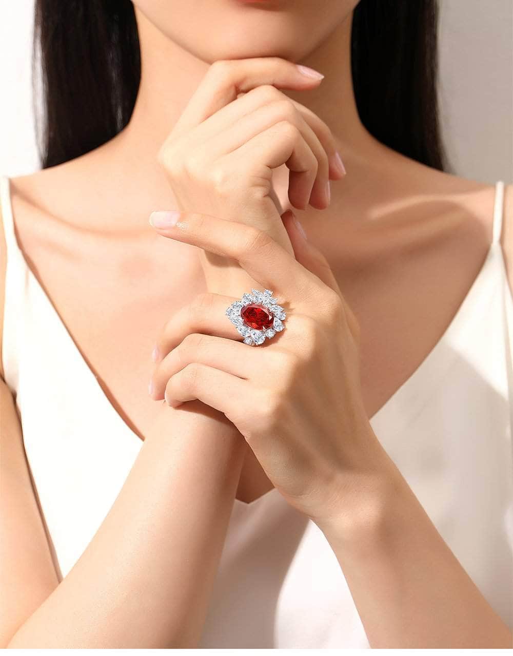 Sterling Silver Shiny Crystal Floral Deco Ring