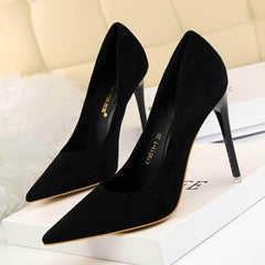 Suede Pointy Toe Pump Stiletto Heels 33 / Black / 8CM