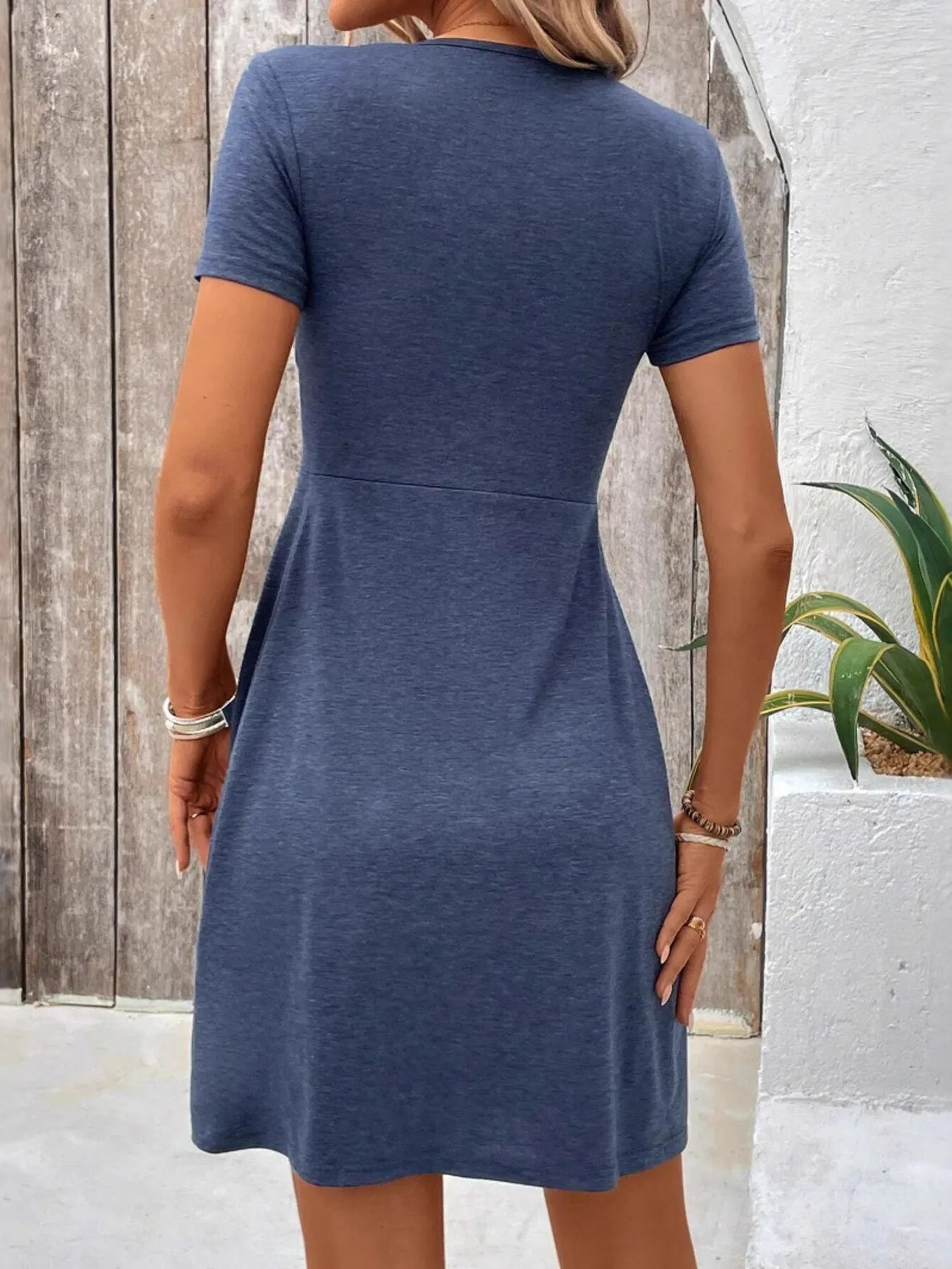 Twist Front V-Neck Short Sleeve Casual Dress