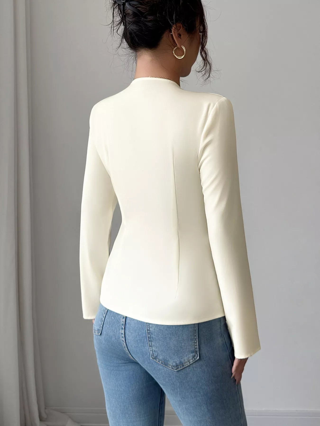 V-Neck Long Sleeve Fitted Blouse