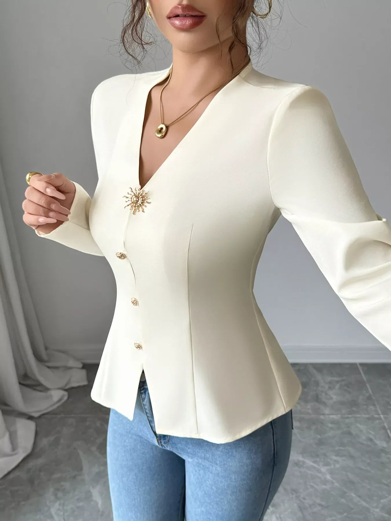 V-Neck Long Sleeve Fitted Blouse