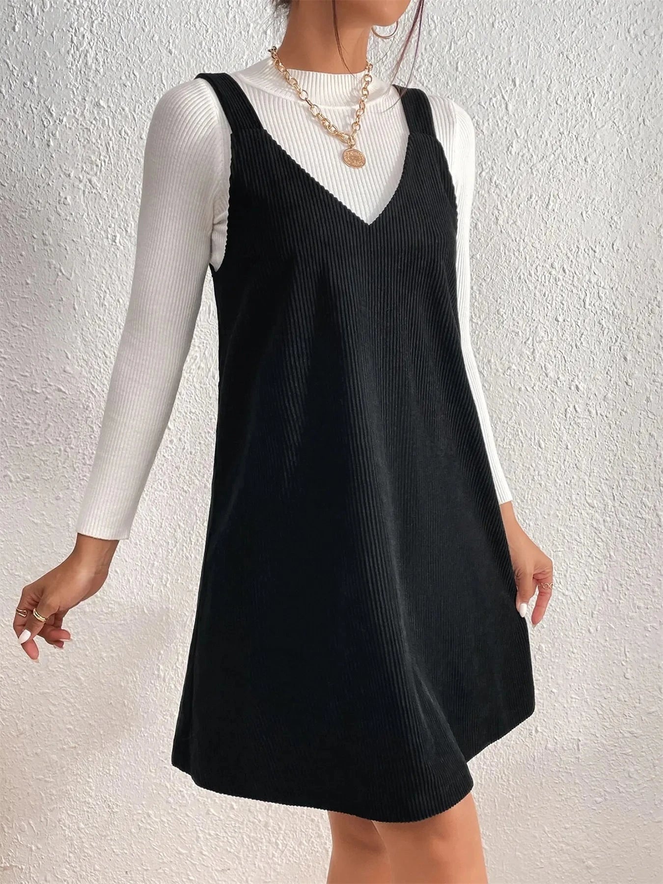 V-Neck Sleeveless Mini Dress Black / S