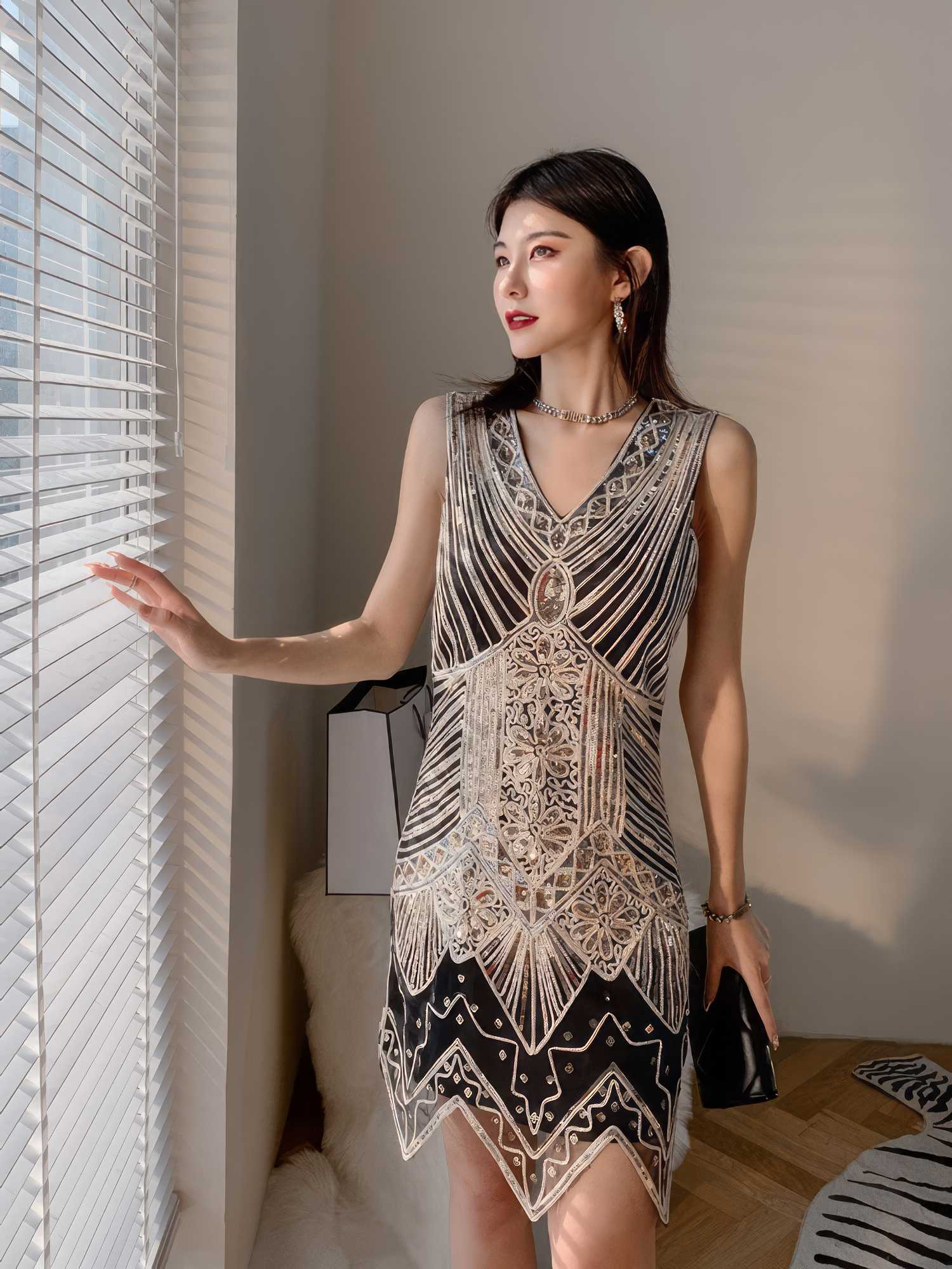 Vintage Beaded Sequin V-Neck Party Dress S / Monochrome