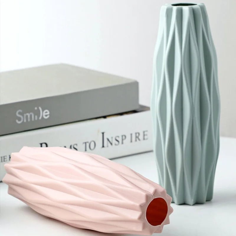 White Plastic Imitation Ceramic Vase for Home Decoration